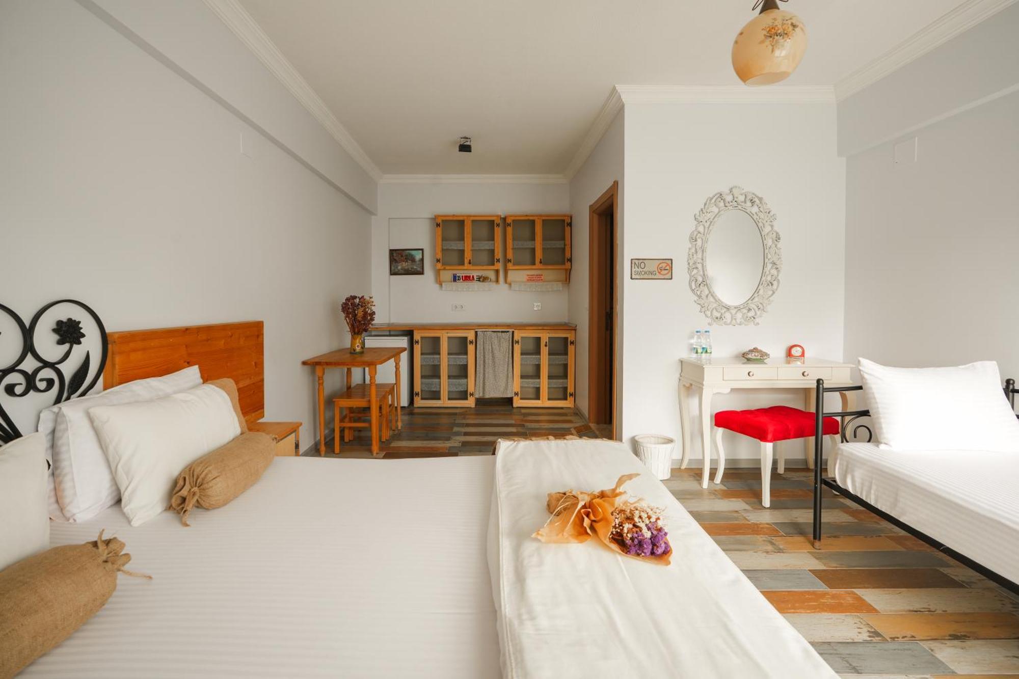 La Vida Otel Урла Екстер'єр фото